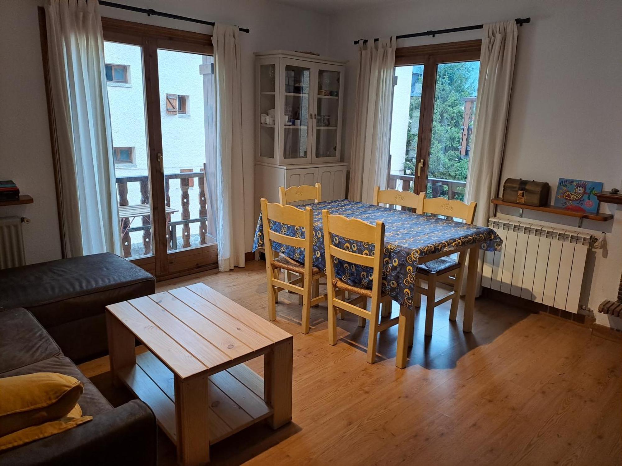 Casa Bihotz - Bonito Y Centrico Apartamento Con Garaje En Sallent Sallent De Gallego Luaran gambar